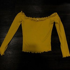 Off the shoulder yellow ribbed top